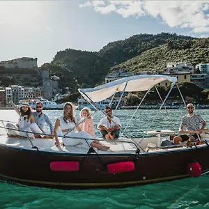 Guest house Collimare & Sailing Near 5 Terre