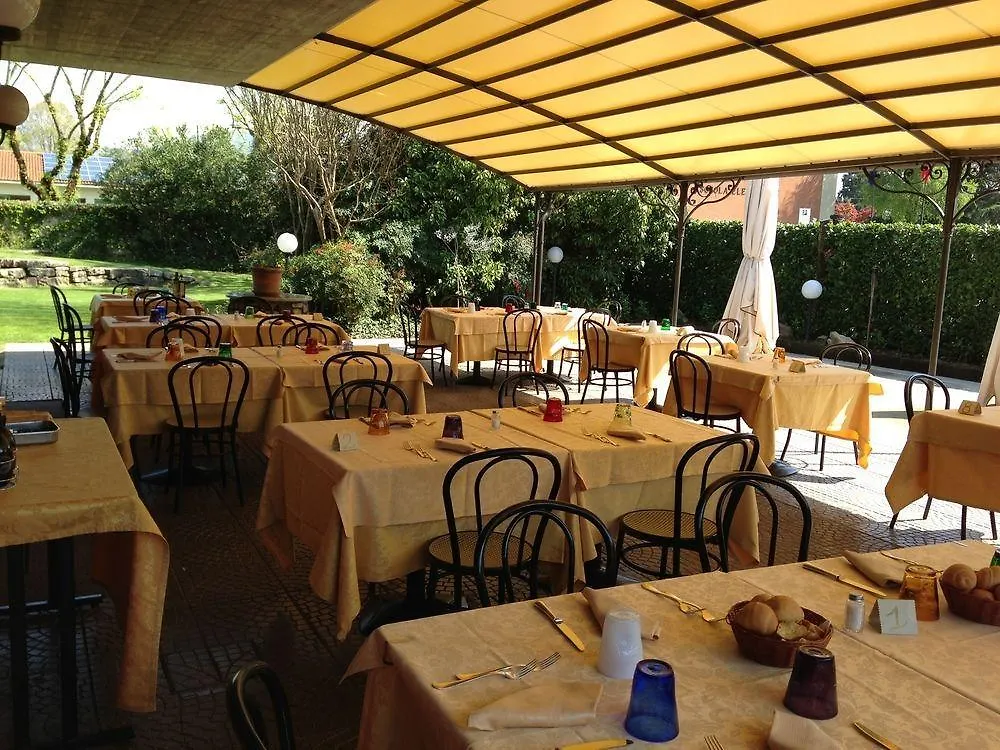 Il Leone D'Oro Hotel Telgate Italy